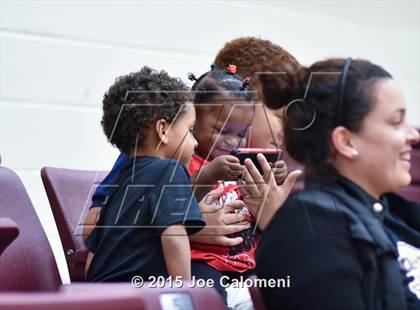 Thumbnail 2 in Judson @ MacArthur [Douglas] photogallery.