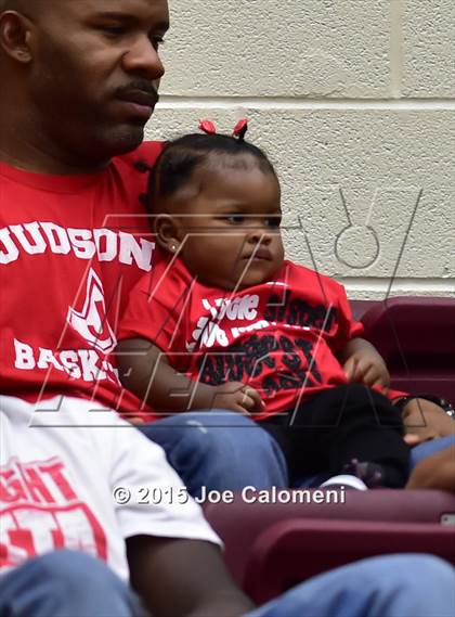 Thumbnail 2 in Judson @ MacArthur [Douglas] photogallery.