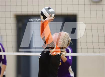 Thumbnail 1 in Amanda-Clearcreek @ Bloom-Carroll photogallery.