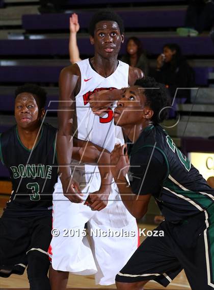 Thumbnail 1 in Westchester vs. Narbonne (#D1Bound SoCal. Christmas Classic) photogallery.