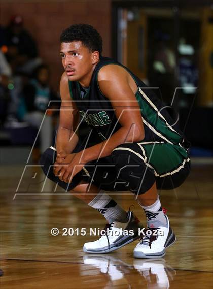 Thumbnail 2 in Westchester vs. Narbonne (#D1Bound SoCal. Christmas Classic) photogallery.