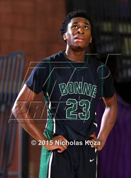 Thumbnail 2 in Westchester vs. Narbonne (#D1Bound SoCal. Christmas Classic) photogallery.