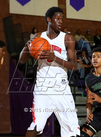 Thumbnail 2 in Westchester vs. Narbonne (#D1Bound SoCal. Christmas Classic) photogallery.