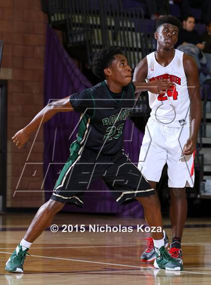Thumbnail 2 in Westchester vs. Narbonne (#D1Bound SoCal. Christmas Classic) photogallery.
