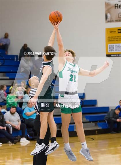 Thumbnail 2 in Fisher Catholic vs  Tree of Life Christian (OHSAA Central District Division IV District Semifinal) photogallery.