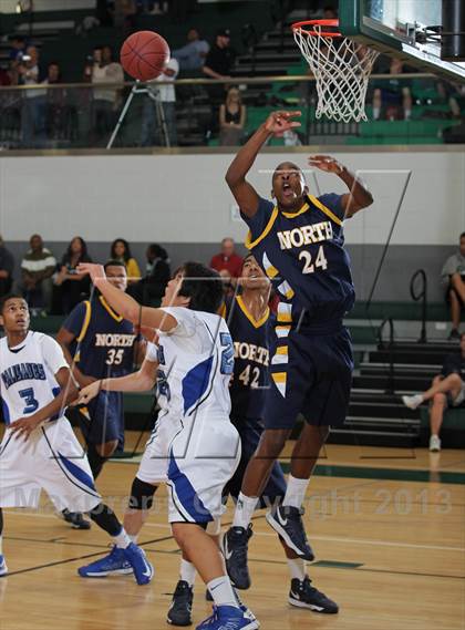Thumbnail 2 in Palisades vs. JW North (MLK Showcase) photogallery.