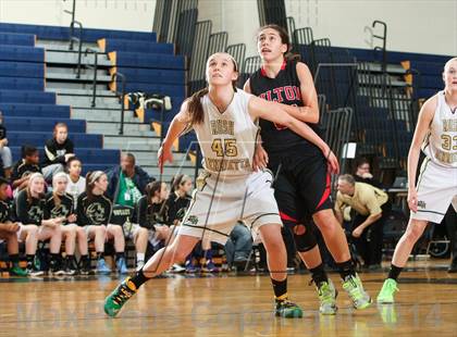 Thumbnail 2 in Rush-Henrietta vs. Hilton photogallery.