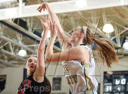 Thumbnail 3 in Rush-Henrietta vs. Hilton photogallery.