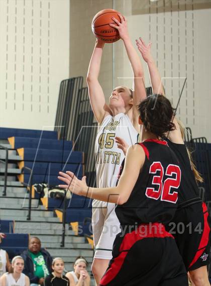 Thumbnail 2 in Rush-Henrietta vs. Hilton photogallery.