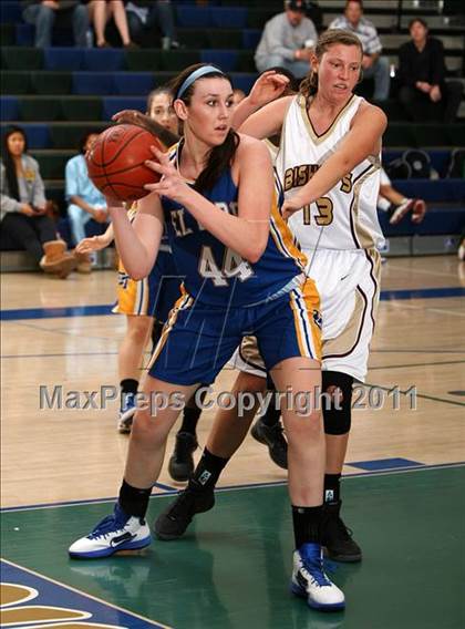 Thumbnail 3 in El Toro vs. Bishop's (So Cal Holiday Prep Classic) photogallery.