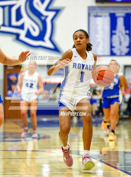 Thumbnail 2 in Carroll @ Hamilton Southeastern photogallery.