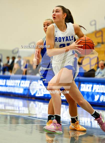 Thumbnail 2 in Carroll @ Hamilton Southeastern photogallery.