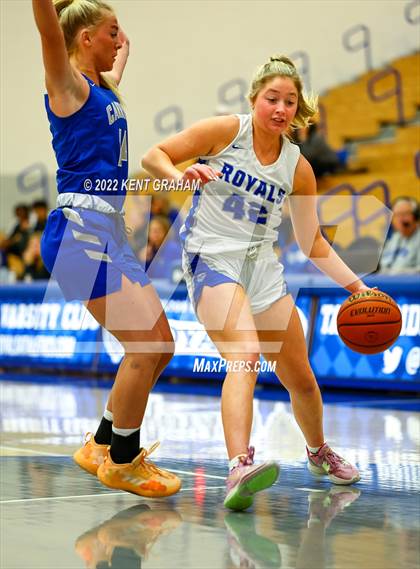 Thumbnail 2 in Carroll @ Hamilton Southeastern photogallery.