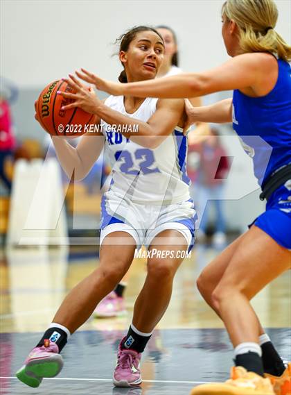 Thumbnail 3 in Carroll @ Hamilton Southeastern photogallery.