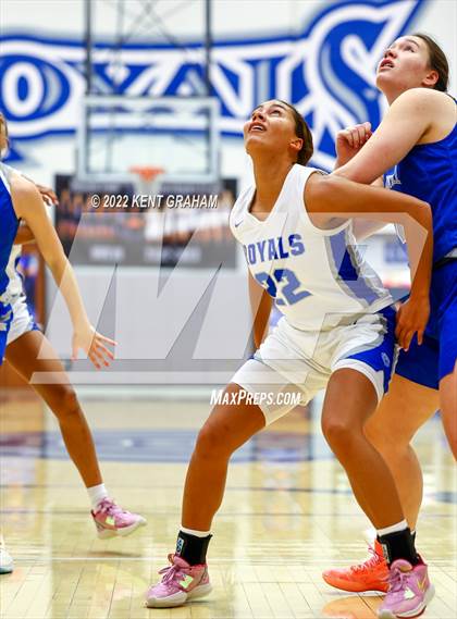 Thumbnail 3 in Carroll @ Hamilton Southeastern photogallery.