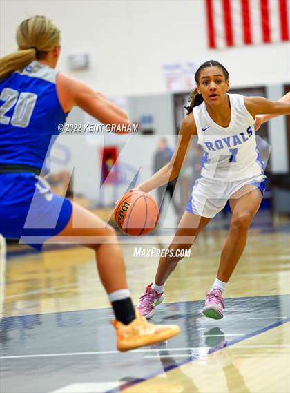 Thumbnail 3 in Carroll @ Hamilton Southeastern photogallery.