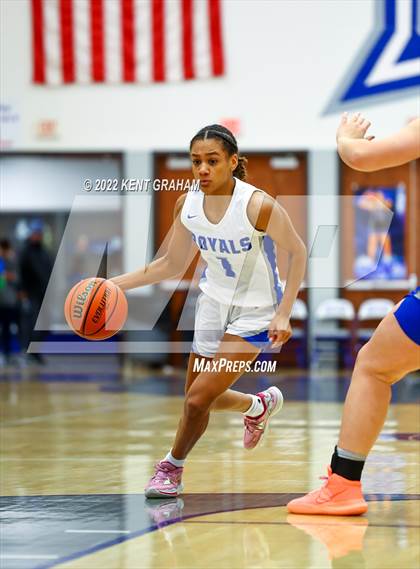Thumbnail 1 in Carroll @ Hamilton Southeastern photogallery.