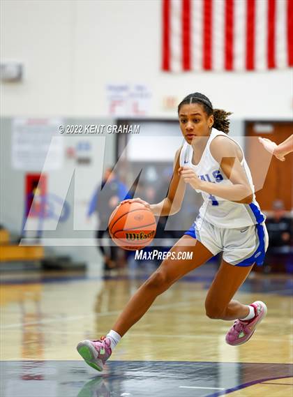 Thumbnail 2 in Carroll @ Hamilton Southeastern photogallery.