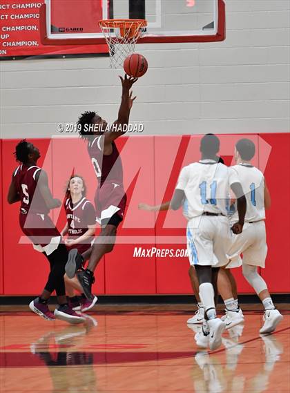 Thumbnail 2 in Santa Fe Catholic vs Nature Coast Tech (Sun Bash Tournament) photogallery.