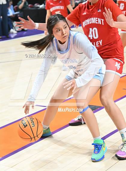 Thumbnail 3 in Monument Valley vs. Window Rock (AIA 3A Quarterfinal) photogallery.