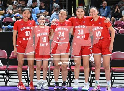 Thumbnail 2 in Monument Valley vs. Window Rock (AIA 3A Quarterfinal) photogallery.