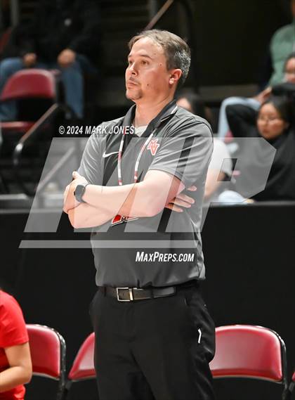 Thumbnail 1 in Monument Valley vs. Window Rock (AIA 3A Quarterfinal) photogallery.
