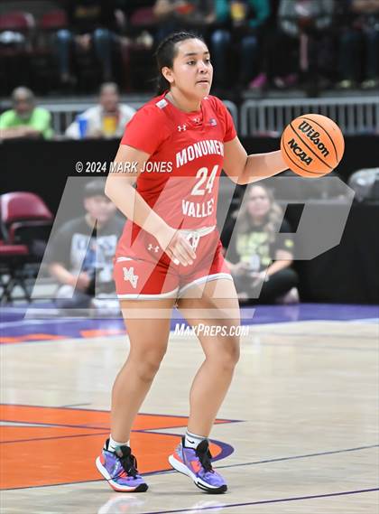 Thumbnail 2 in Monument Valley vs. Window Rock (AIA 3A Quarterfinal) photogallery.