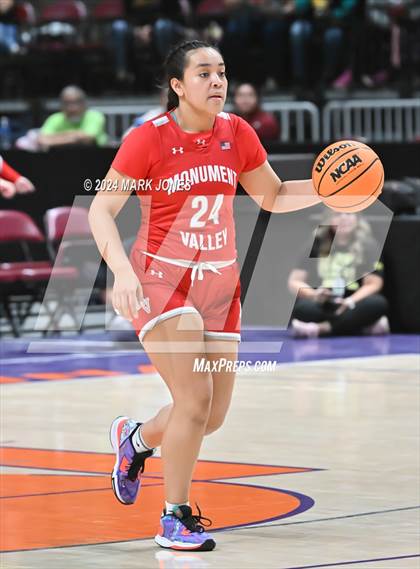 Thumbnail 1 in Monument Valley vs. Window Rock (AIA 3A Quarterfinal) photogallery.