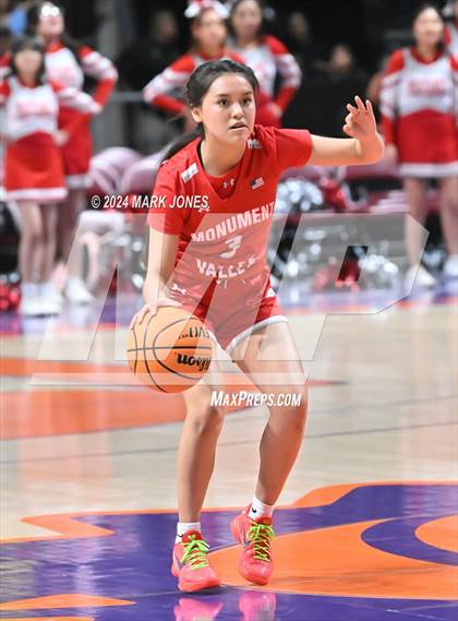 Thumbnail 3 in Monument Valley vs. Window Rock (AIA 3A Quarterfinal) photogallery.
