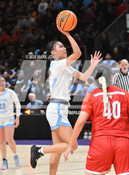 Thumbnail 1 in Monument Valley vs. Window Rock (AIA 3A Quarterfinal) photogallery.
