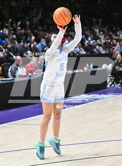 Thumbnail 3 in Monument Valley vs. Window Rock (AIA 3A Quarterfinal) photogallery.