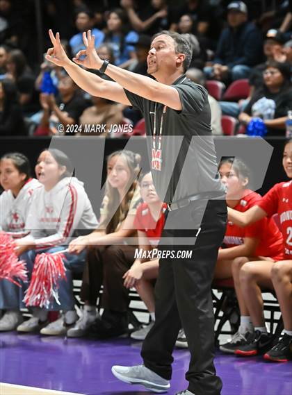 Thumbnail 2 in Monument Valley vs. Window Rock (AIA 3A Quarterfinal) photogallery.