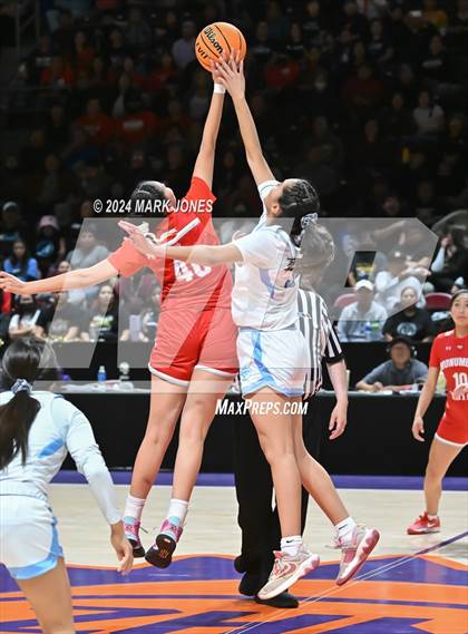 Thumbnail 3 in Monument Valley vs. Window Rock (AIA 3A Quarterfinal) photogallery.