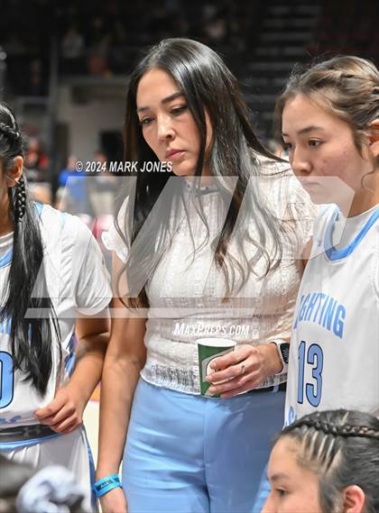 Thumbnail 2 in Monument Valley vs. Window Rock (AIA 3A Quarterfinal) photogallery.