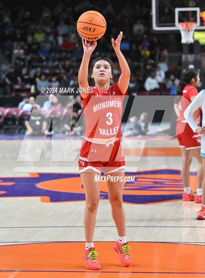 Thumbnail 1 in Monument Valley vs. Window Rock (AIA 3A Quarterfinal) photogallery.