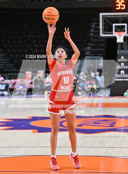 Thumbnail 3 in Monument Valley vs. Window Rock (AIA 3A Quarterfinal) photogallery.