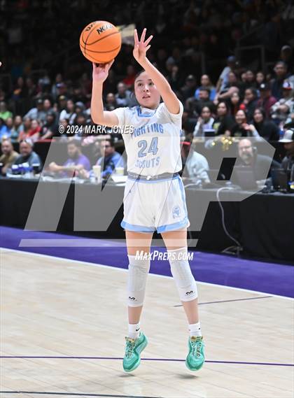 Thumbnail 2 in Monument Valley vs. Window Rock (AIA 3A Quarterfinal) photogallery.