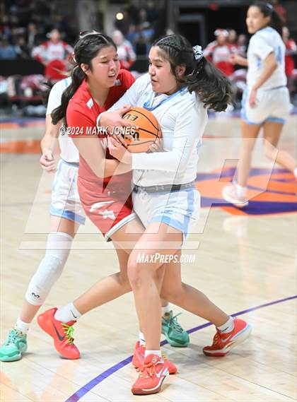 Thumbnail 3 in Monument Valley vs. Window Rock (AIA 3A Quarterfinal) photogallery.
