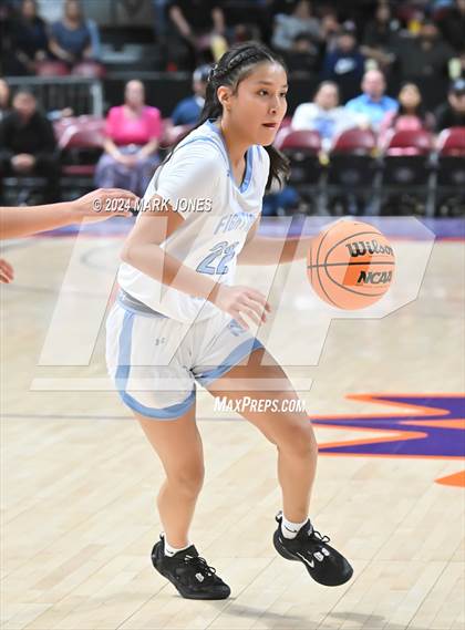 Thumbnail 2 in Monument Valley vs. Window Rock (AIA 3A Quarterfinal) photogallery.