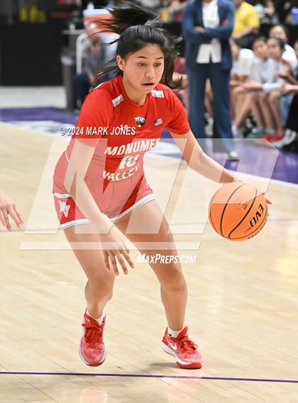 Thumbnail 2 in Monument Valley vs. Window Rock (AIA 3A Quarterfinal) photogallery.