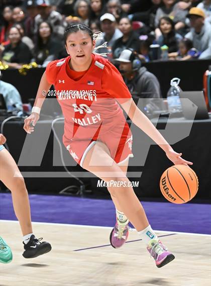 Thumbnail 2 in Monument Valley vs. Window Rock (AIA 3A Quarterfinal) photogallery.