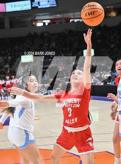 Thumbnail 3 in Monument Valley vs. Window Rock (AIA 3A Quarterfinal) photogallery.