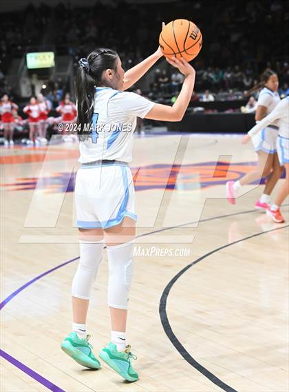 Thumbnail 1 in Monument Valley vs. Window Rock (AIA 3A Quarterfinal) photogallery.