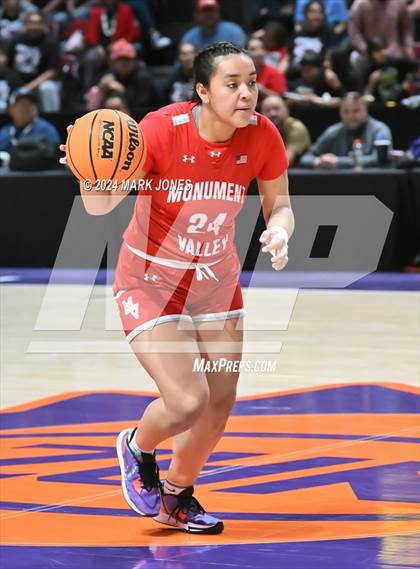 Thumbnail 2 in Monument Valley vs. Window Rock (AIA 3A Quarterfinal) photogallery.