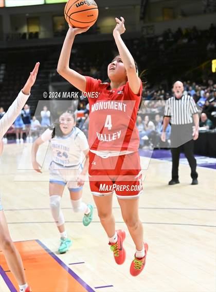 Thumbnail 3 in Monument Valley vs. Window Rock (AIA 3A Quarterfinal) photogallery.