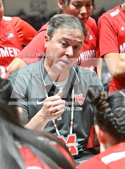 Thumbnail 3 in Monument Valley vs. Window Rock (AIA 3A Quarterfinal) photogallery.