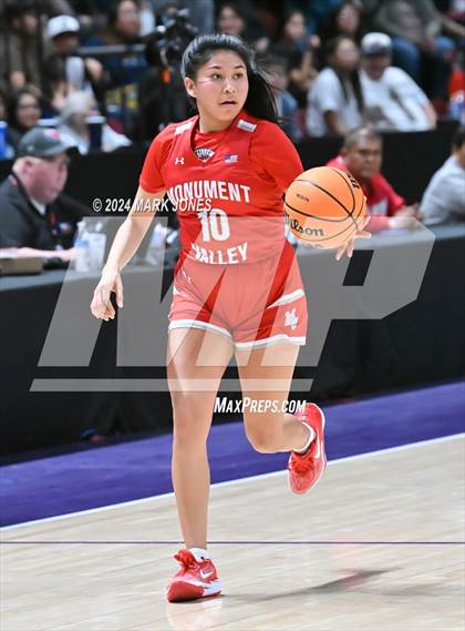 Thumbnail 3 in Monument Valley vs. Window Rock (AIA 3A Quarterfinal) photogallery.