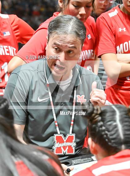 Thumbnail 2 in Monument Valley vs. Window Rock (AIA 3A Quarterfinal) photogallery.