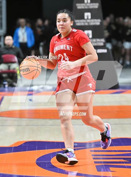 Thumbnail 3 in Monument Valley vs. Window Rock (AIA 3A Quarterfinal) photogallery.