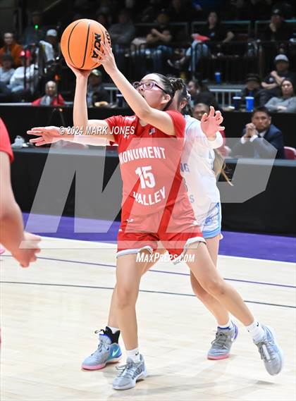 Thumbnail 1 in Monument Valley vs. Window Rock (AIA 3A Quarterfinal) photogallery.